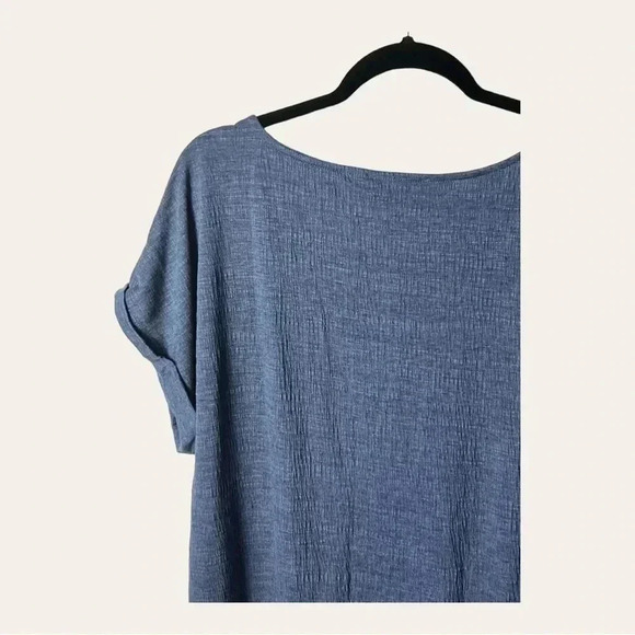BELLEโ SHORT SLEEVE TOP BLUE IN COLOR SIZE LARGE - Picture 7 of 9